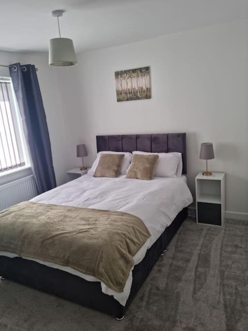 5 Bedroom House - Cheshire Oaks Ellesmere Port Εξωτερικό φωτογραφία